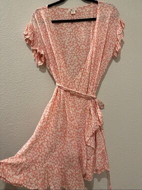 Billabong Floral Wrap Dress Medium Pink Cream Ruffle Boho Beach Mini